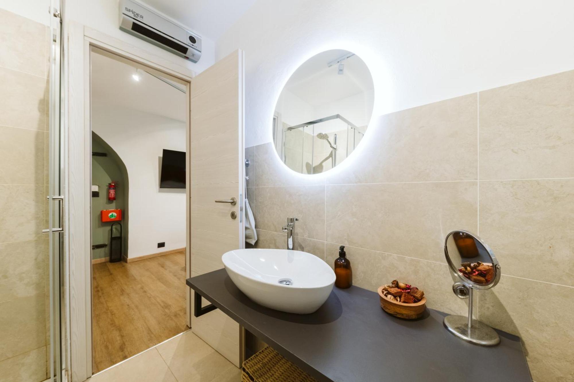 Giano Host - Capro Appartement Genua Buitenkant foto